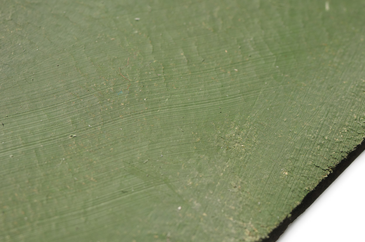 leather strop with green honing paste 1500 grit - detail